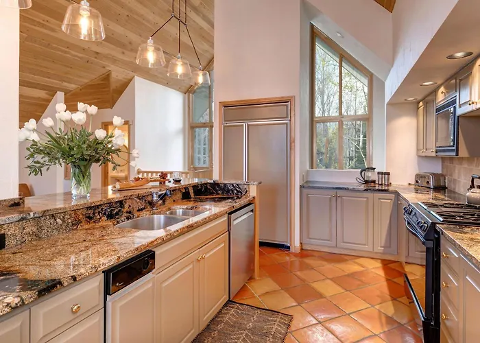 Abode At Golden Spruce Wilson