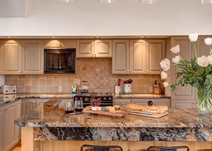 Holiday home Abode At Golden Spruce *