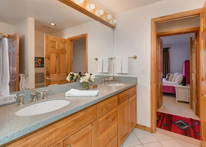 Holiday home Abode At Golden Spruce *